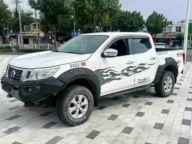 2017 Navara 2.5L Automatic 4WD Luxury Edition QR25