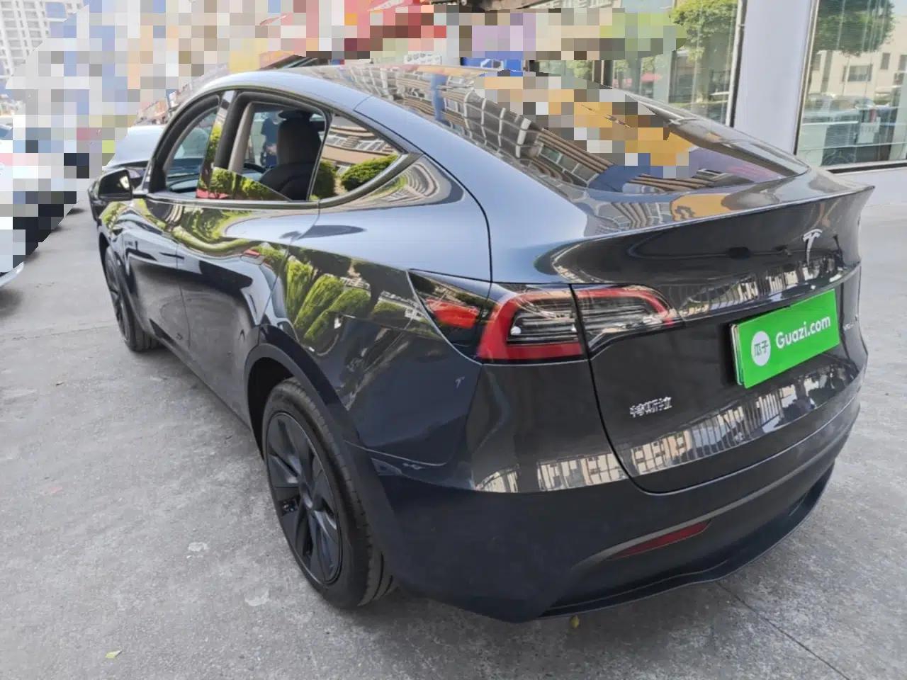 Tesla Model Y 2024 Rear-Wheel-Drive Version — миниатюра 4