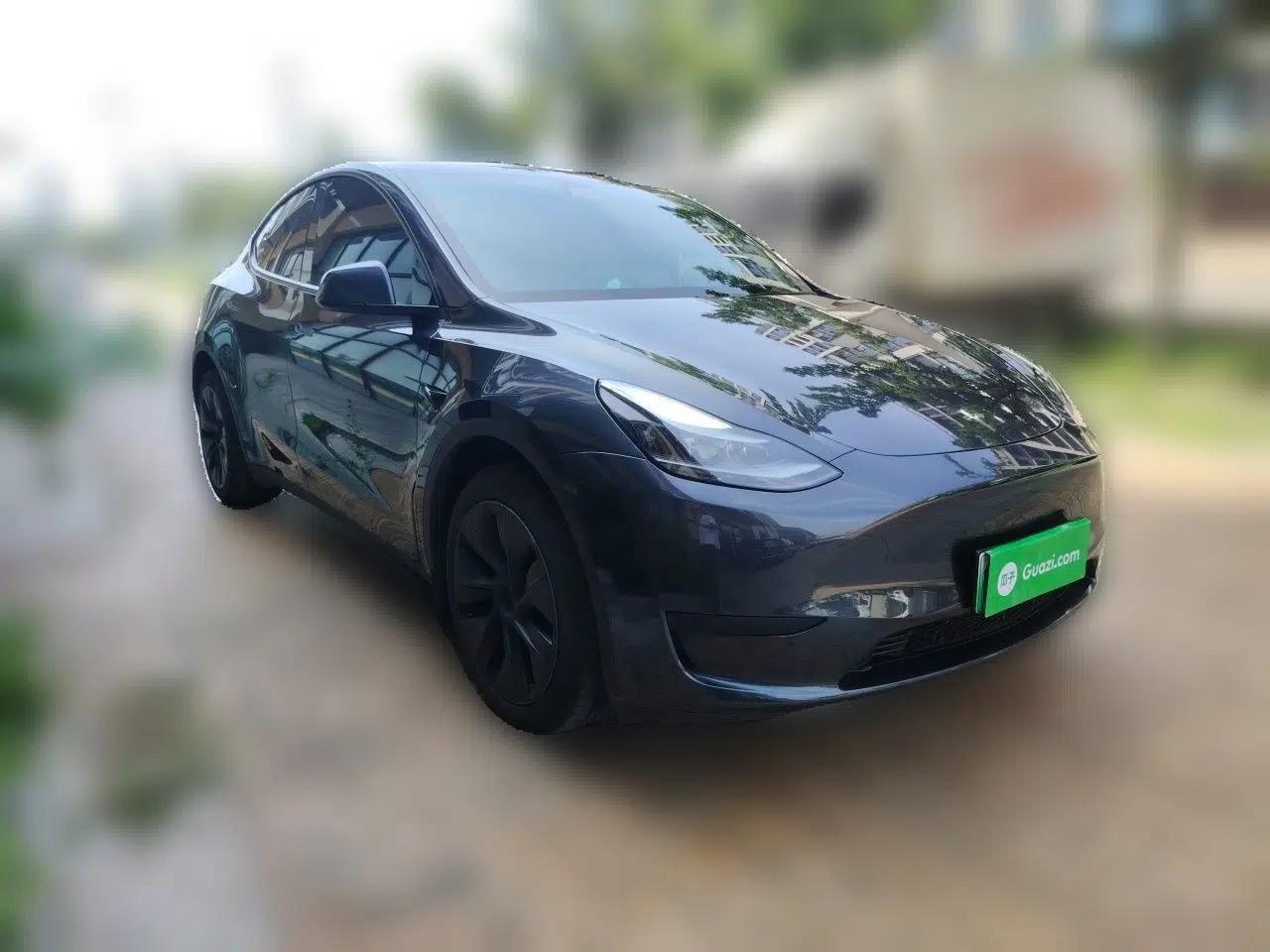Tesla Model Y 2024 Rear-Wheel-Drive Version — миниатюра 3