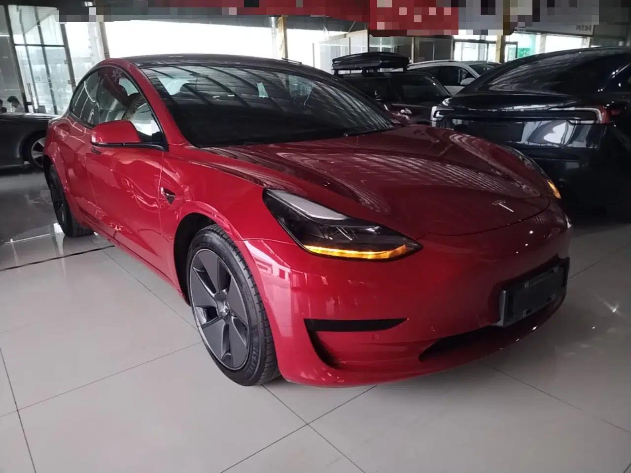Tesla Model 3 2022 Rear-Wheel-Drive Version — миниатюра 3