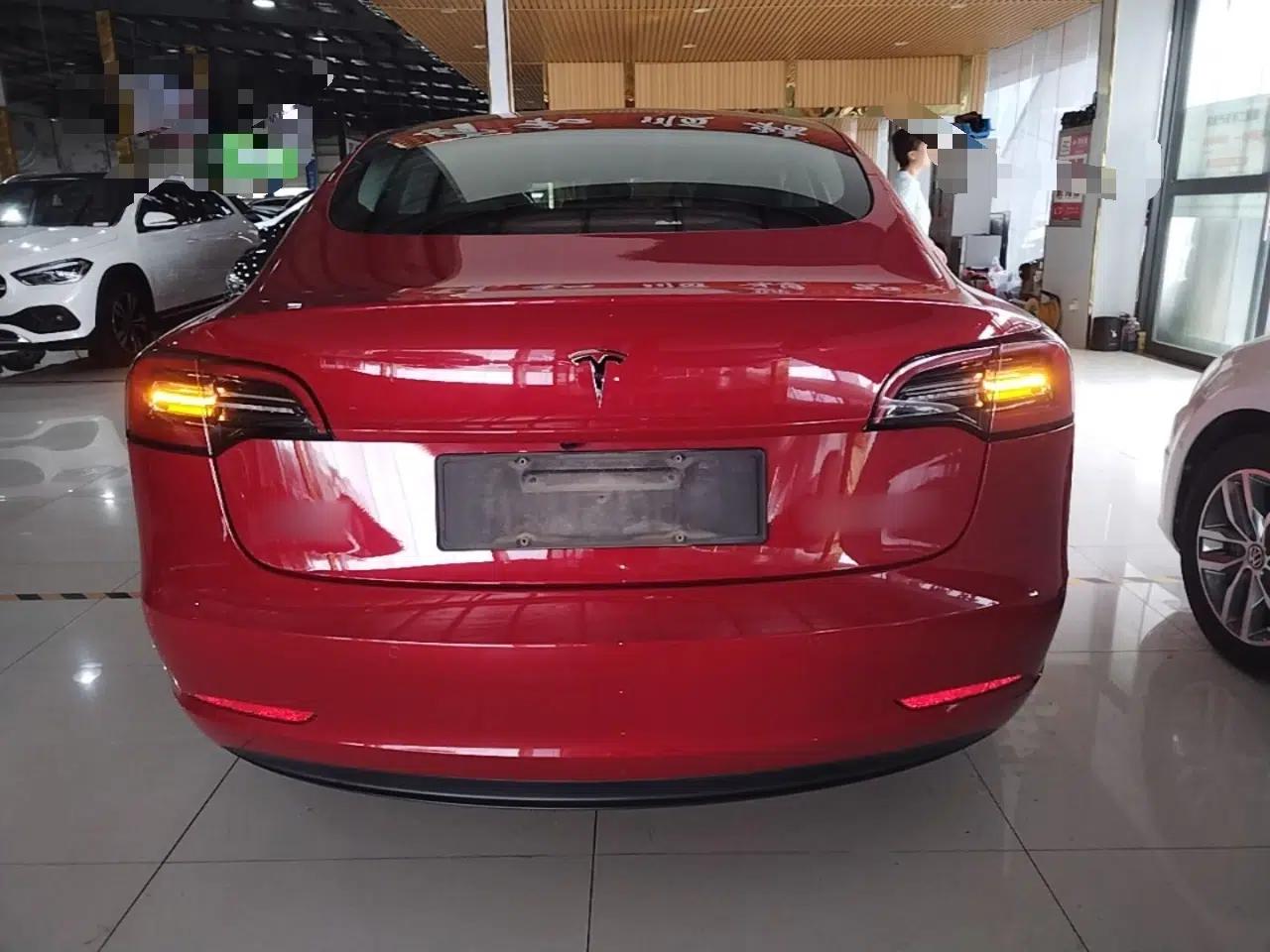 Tesla Model 3 2022 Rear-Wheel-Drive Version — миниатюра 5