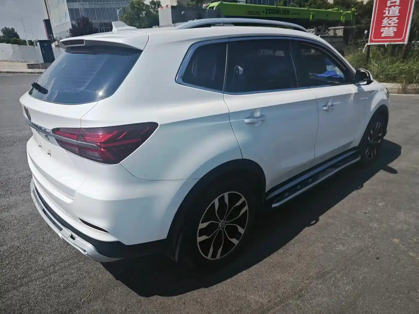 Roewe RX5 2016 20T Two-Wheel Drive Automatic Internet Smart Edition — миниатюра 7