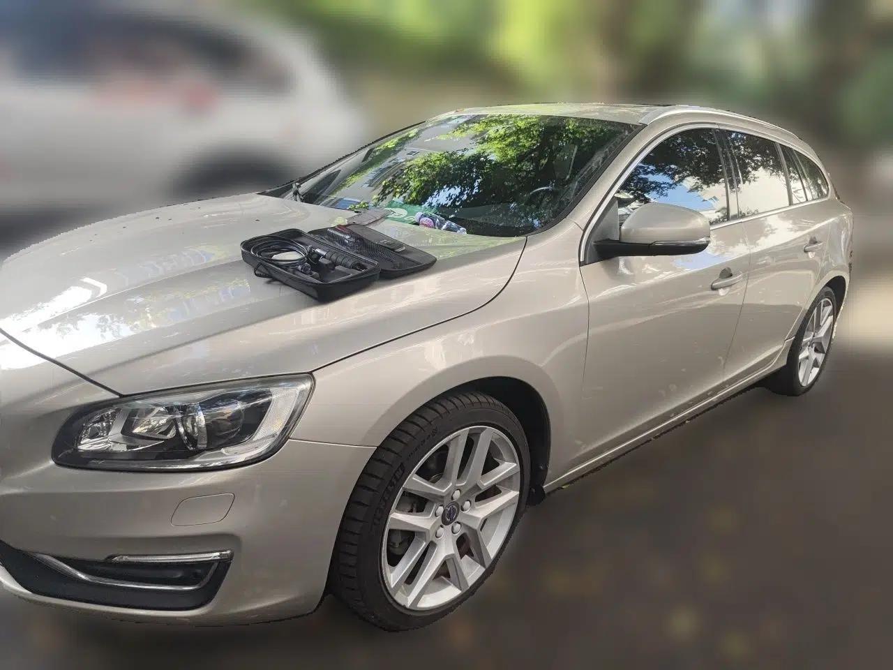 Volvo V60 2017 T5 Zhiyi Edition China V Standard — миниатюра 1