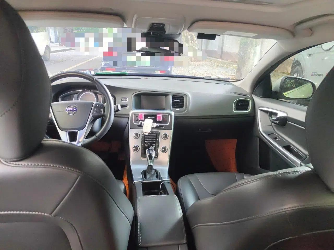 Volvo V60 2017 T5 Zhiyi Edition China V Standard — миниатюра 18