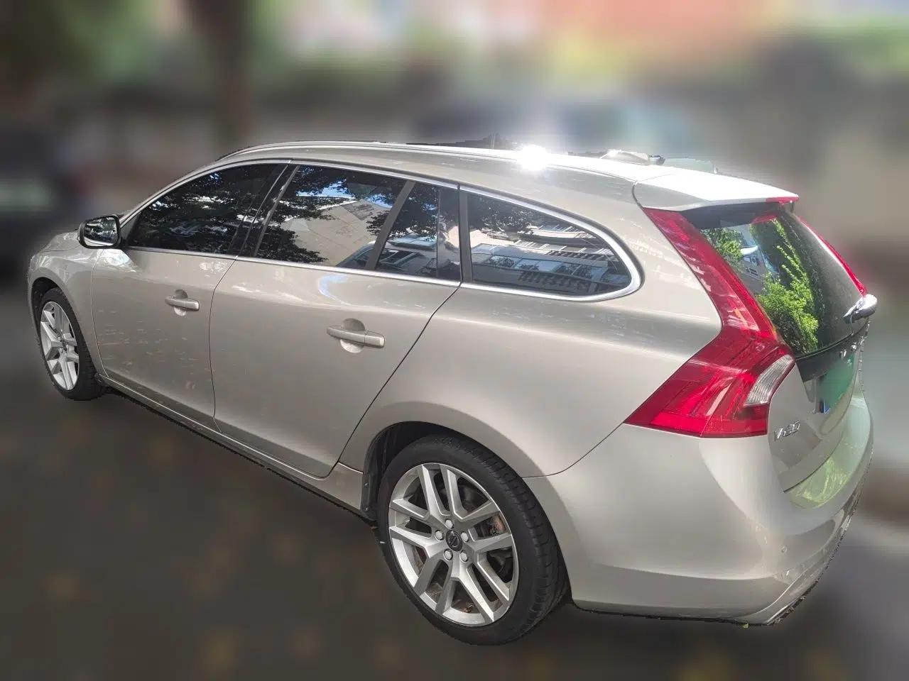 Volvo V60 2017 T5 Zhiyi Edition China V Standard — миниатюра 4