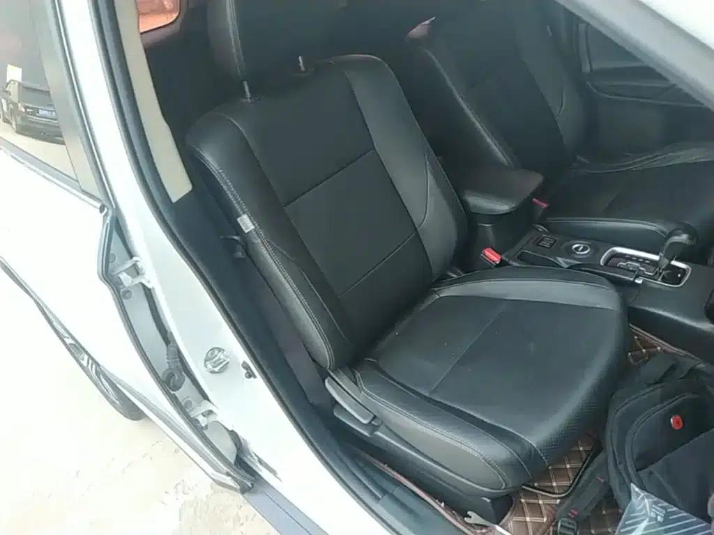 Outlander 2016 2.4L 4WD Elite Edition 5-seater — миниатюра 24