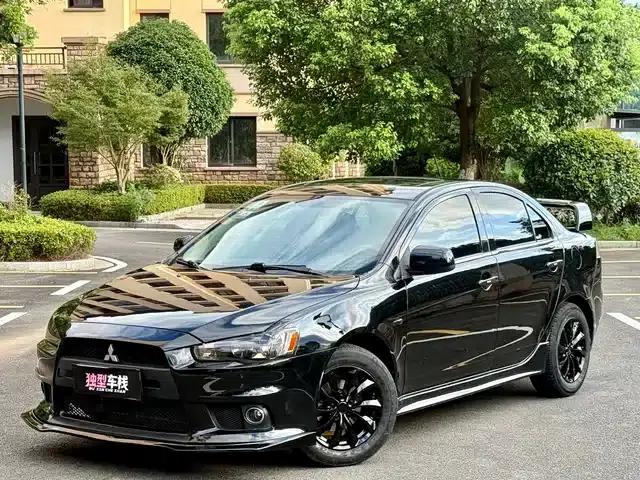 Lancer EX 2016 1.8L Manual Black and White Reissue