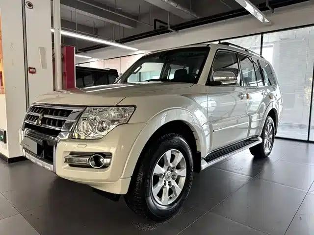2016 Pajero (Imported) 3.0L Automatic Premium Edition (National IV Emission Standard)