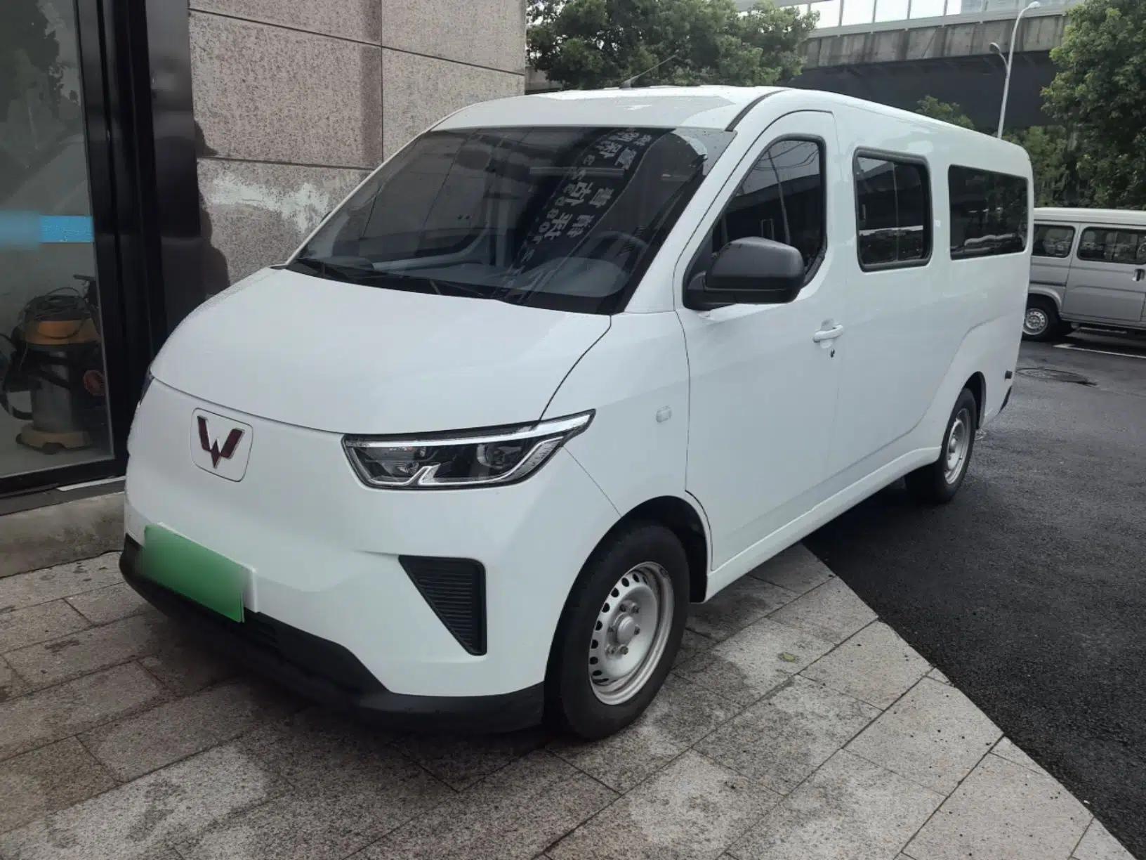Wuling Yangguang 2025 Model 400km Bus Edition—Comfort Edition — миниатюра 1