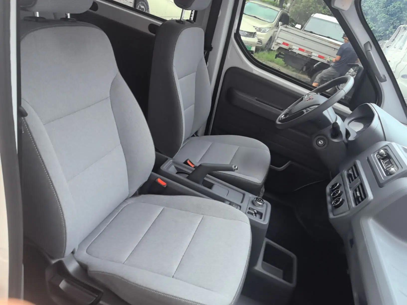 Wuling Yangguang 2025 Model 400km Bus Edition—Comfort Edition — миниатюра 19