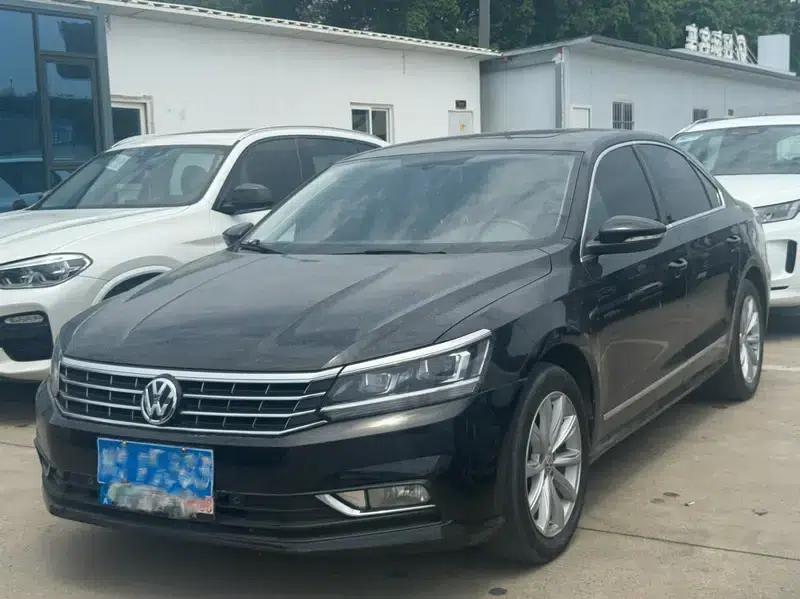2017 Passat 330TSI DSG Premium Edition — миниатюра 1