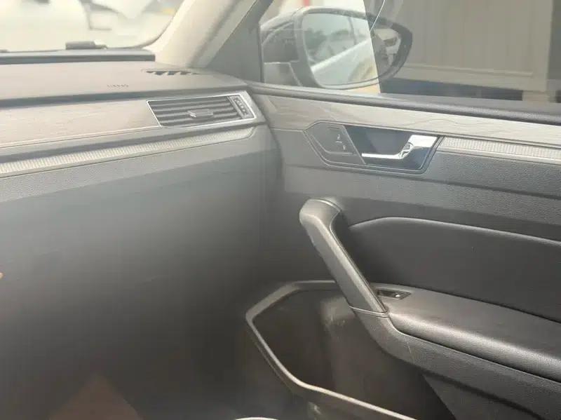 2017 Passat 330TSI DSG Premium Edition — миниатюра 7