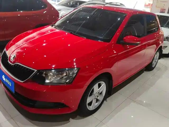 Fabia 2016 1.4L Automatic Enjoy Edition
