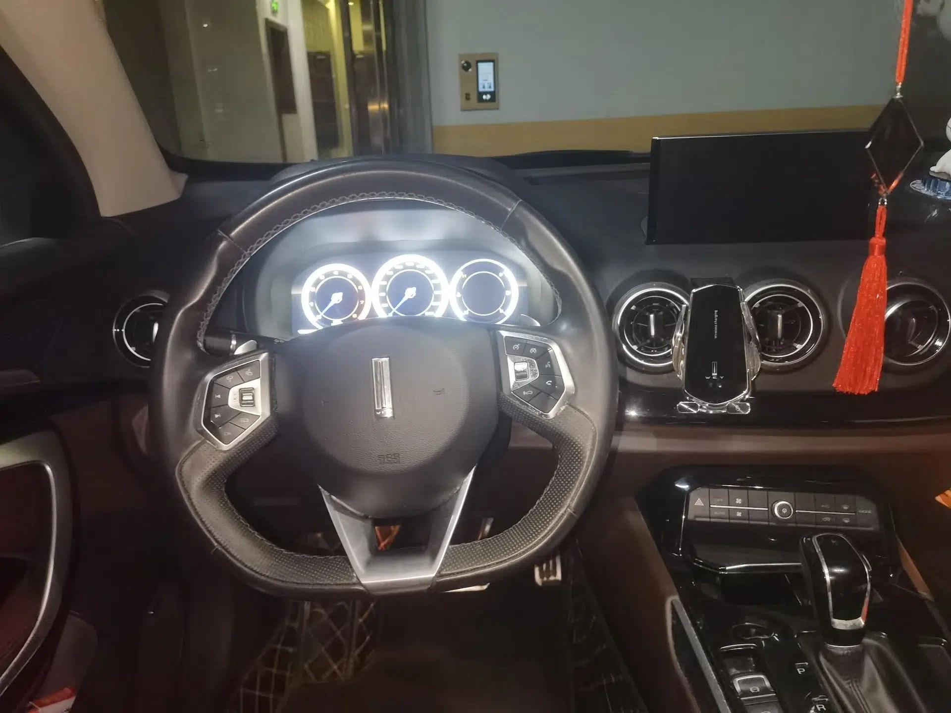 Wey VV7 2017 2.0T Luxury Model — миниатюра 10