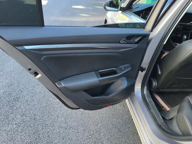 2020 Volkswagen Bora 1.5L Automatic Comfort Model — миниатюра 18