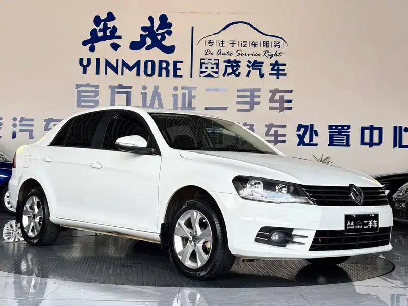 2015 Volkswagen Bora Value Edition 1.6L Manual Fashion Model — миниатюра 3