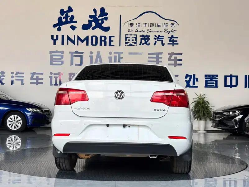 2015 Volkswagen Bora Value Edition 1.6L Manual Fashion Model — миниатюра 6