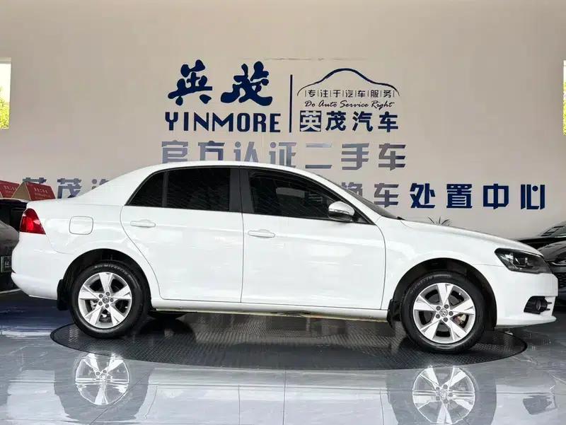 2015 Volkswagen Bora Value Edition 1.6L Manual Fashion Model — миниатюра 8