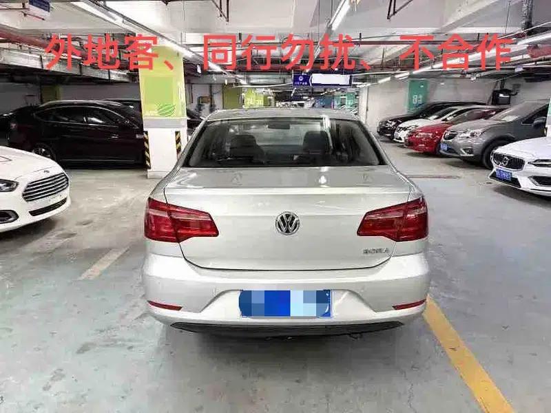 2013 Volkswagen Bora 1.6L Automatic Luxury Edition — миниатюра 4