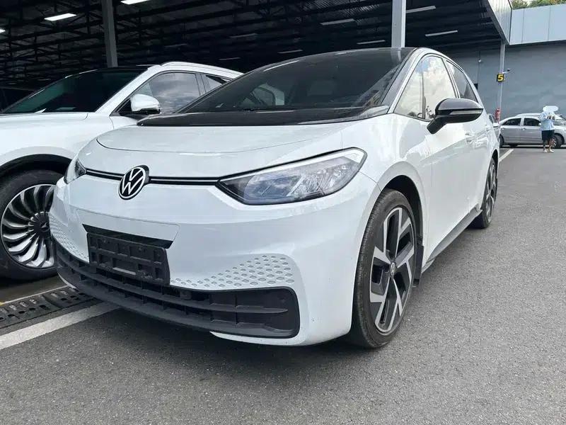 Volkswagen ID.3 2024 Outstanding Edition — миниатюра 1