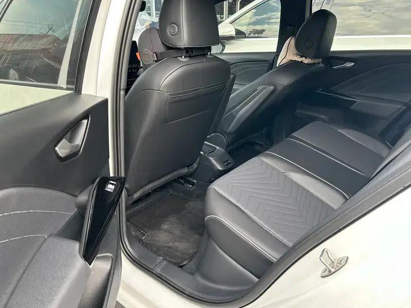 Volkswagen ID.3 2024 Outstanding Edition — миниатюра 14