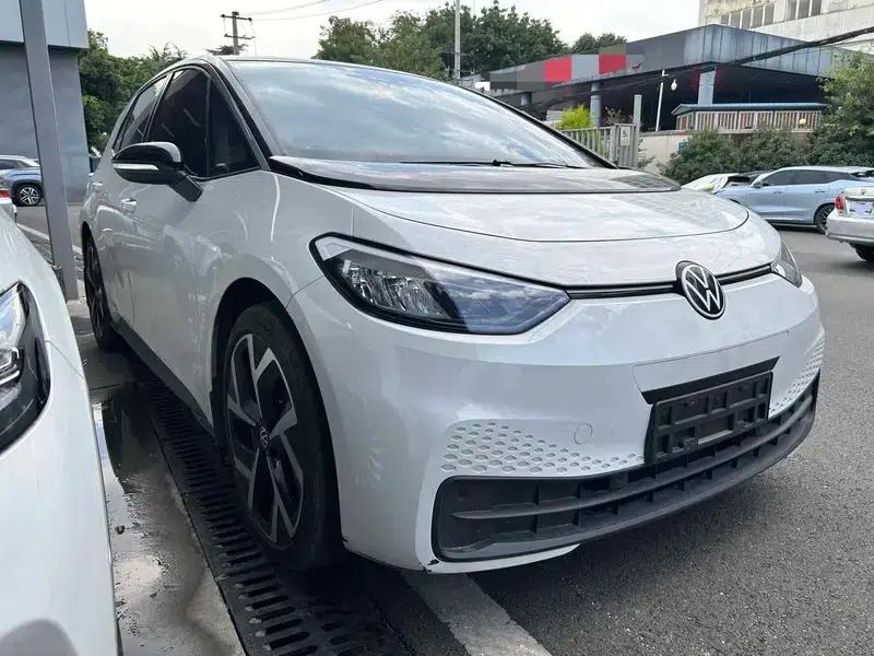 Volkswagen ID.3 2024 Outstanding Edition — миниатюра 3
