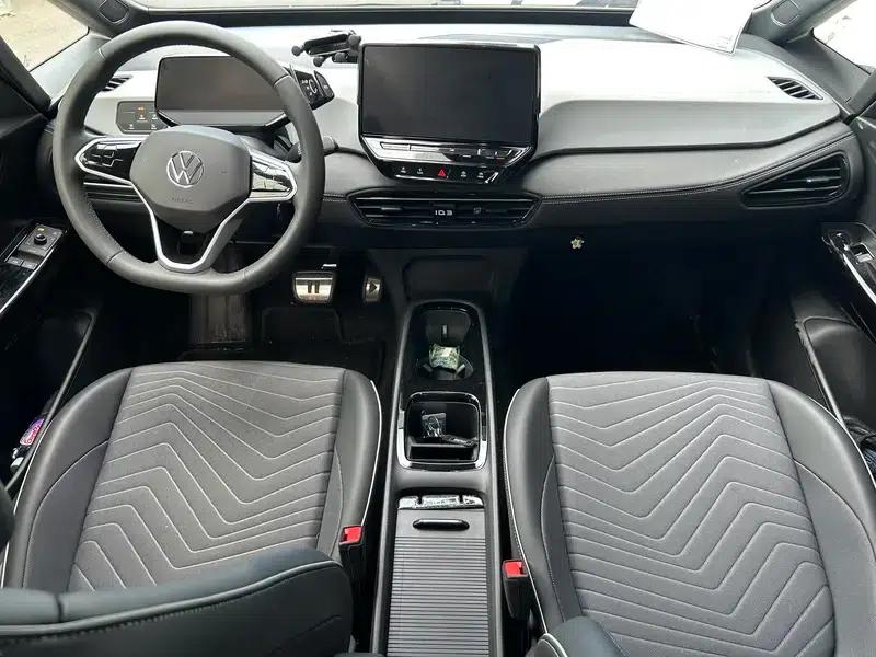 Volkswagen ID.3 2024 Outstanding Edition — миниатюра 9