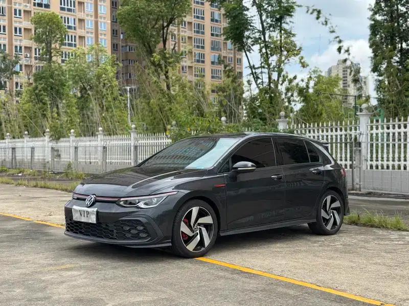 2023 Golf GTI 380TSI DSG GTI — миниатюра 1