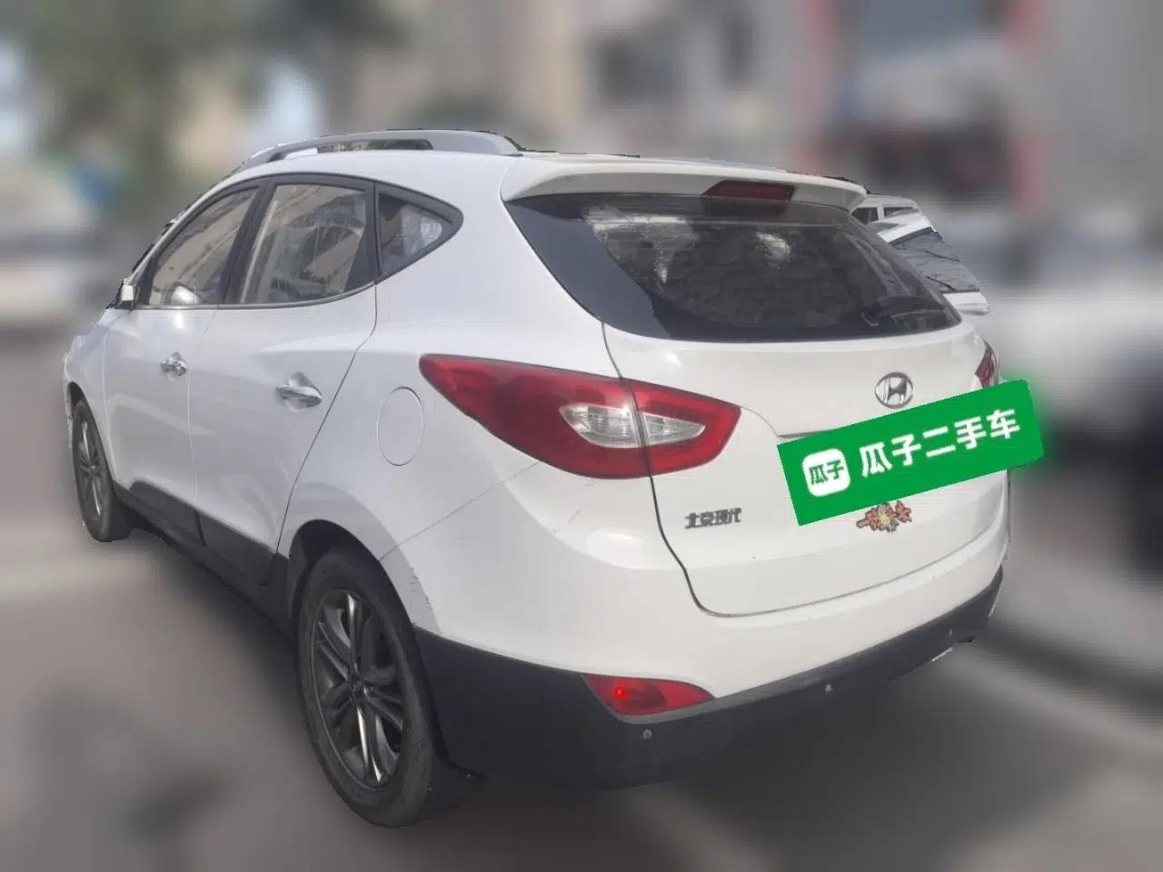 Hyundai ix35 2015 2.0L Automatic 2WD Smart Version China V Standard — миниатюра 4
