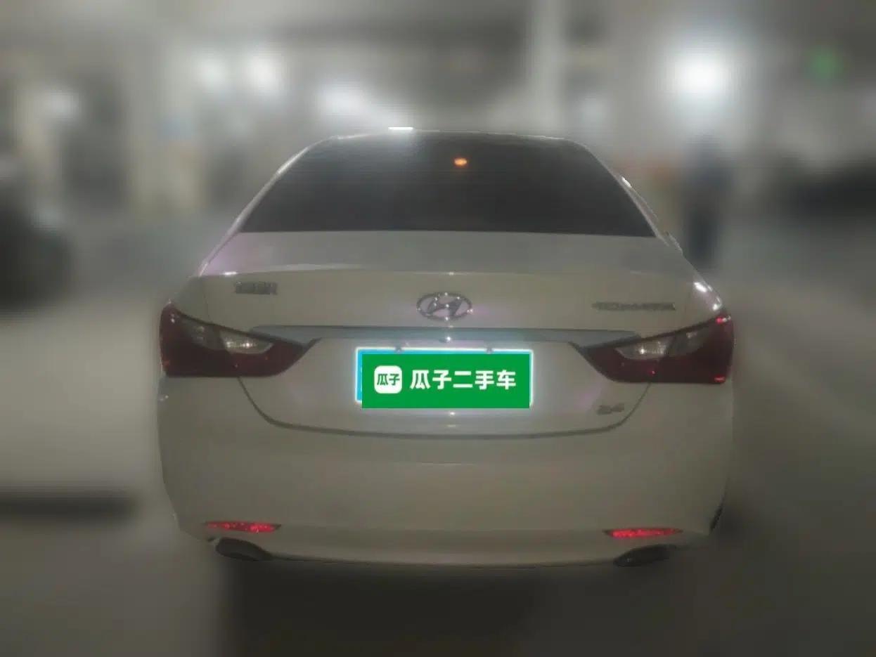 Hyundai Sonata 2013 2.4L Automatic Top-Grade Version China IV Standard — миниатюра 5