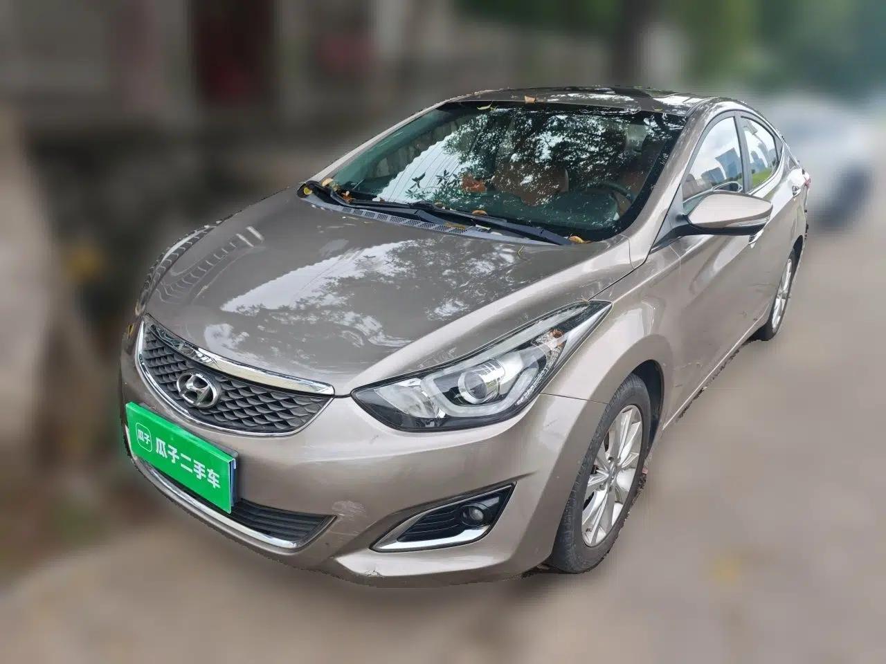 Hyundai Elantra (5th Generation / Langdong) 2015 1.6L Automatic Leading Model — миниатюра 1