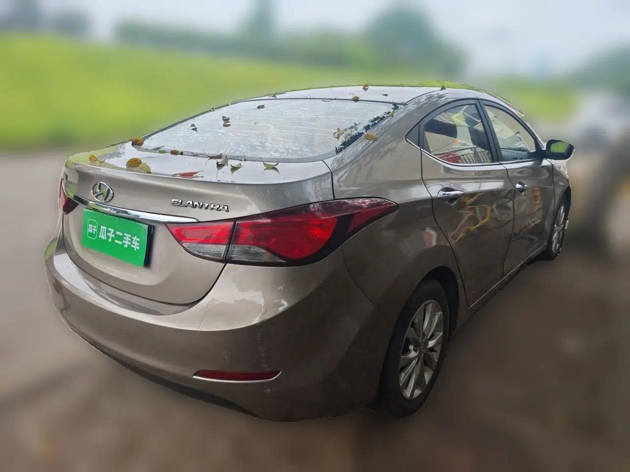 Hyundai Elantra (5th Generation / Langdong) 2015 1.6L Automatic Leading Model — миниатюра 6