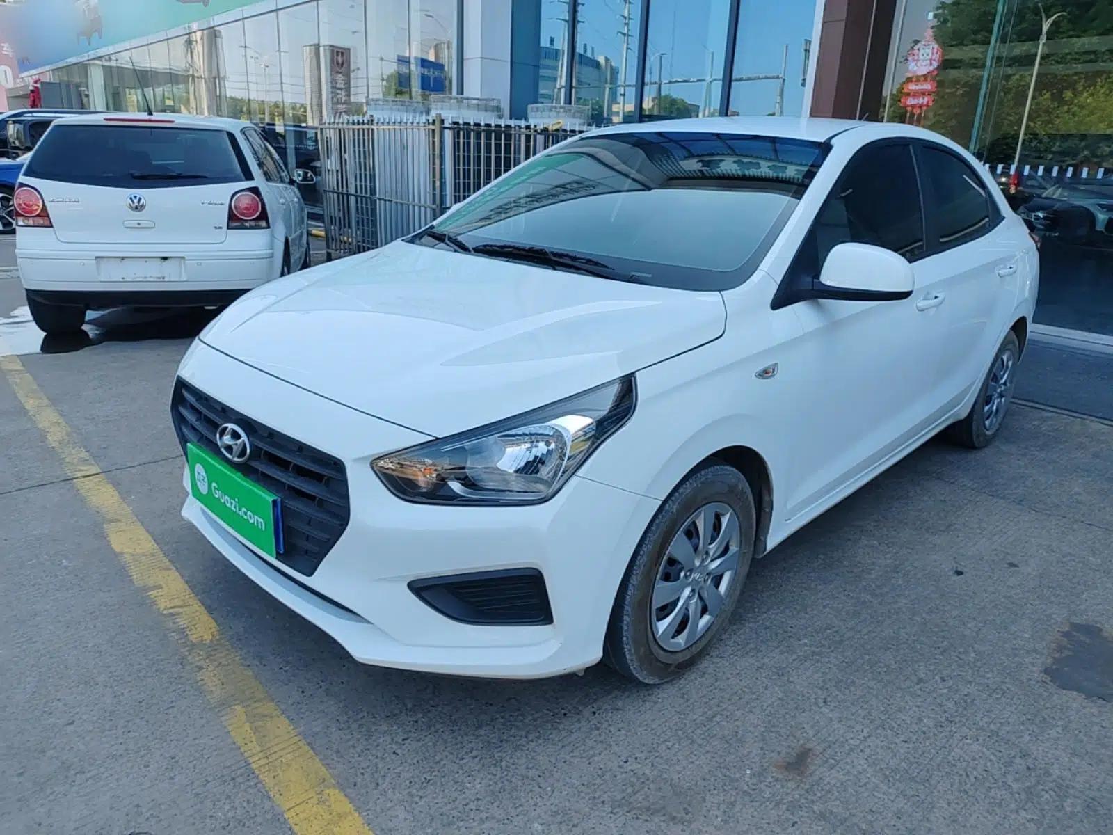 Hyundai Verna (older generation) 2020 1.4L Manual GL Refreshed Edition — миниатюра 1