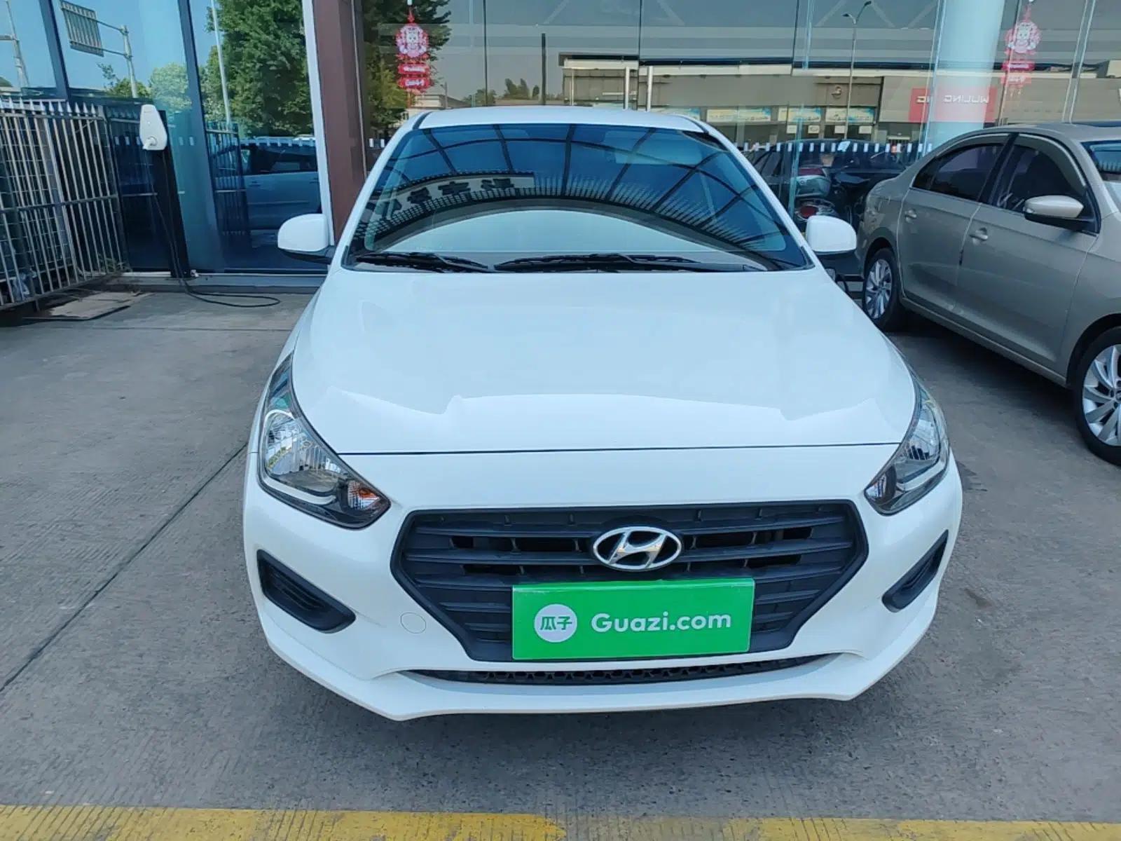 Hyundai Verna (older generation) 2020 1.4L Manual GL Refreshed Edition — миниатюра 2