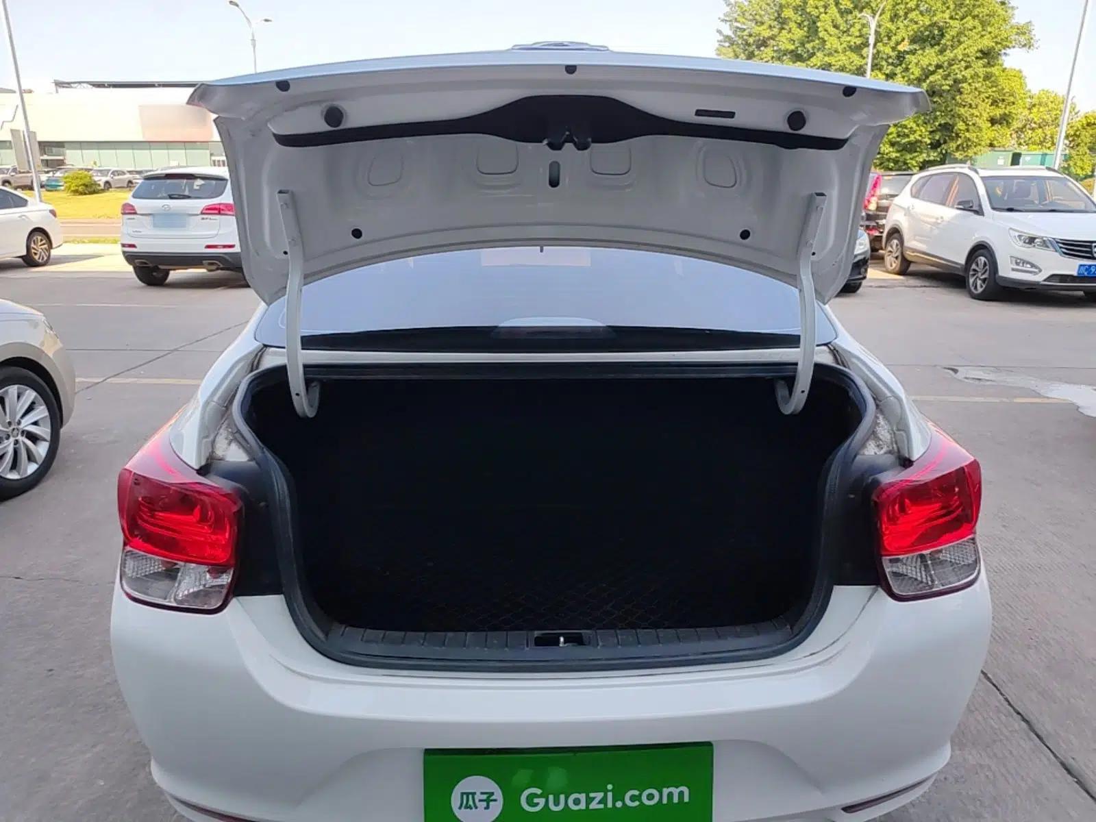 Hyundai Verna (older generation) 2020 1.4L Manual GL Refreshed Edition — миниатюра 22