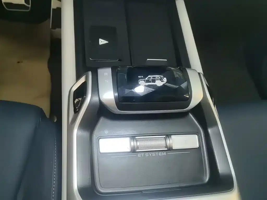 Dark Blue G318 2024 Model, 4WD Air Suspension Version — миниатюра 14