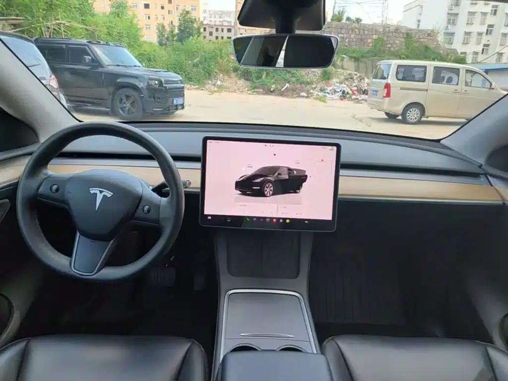 Model Y 2022 Facelift Rear-Wheel Drive Version — миниатюра 10