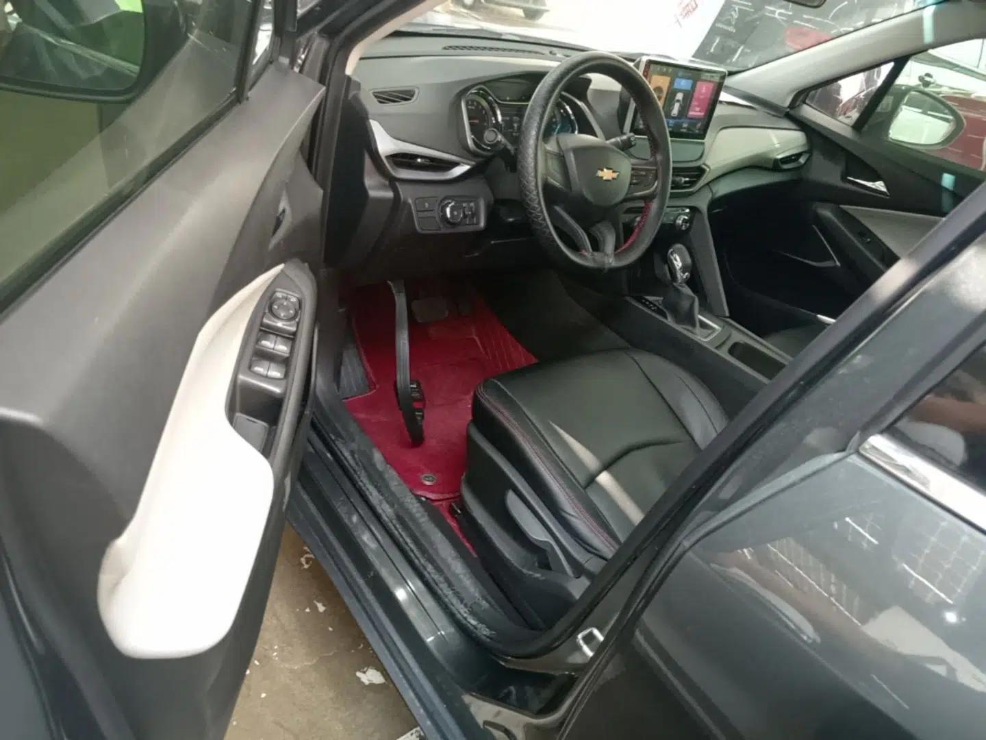 Chevrolet Orlando 2018 530T Automatic Luxury Edition (5+2 Model) China V Standard — миниатюра 17