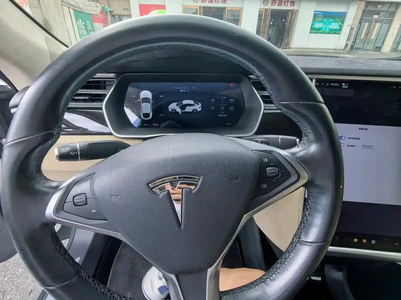 2015 Model S 85D — миниатюра 11