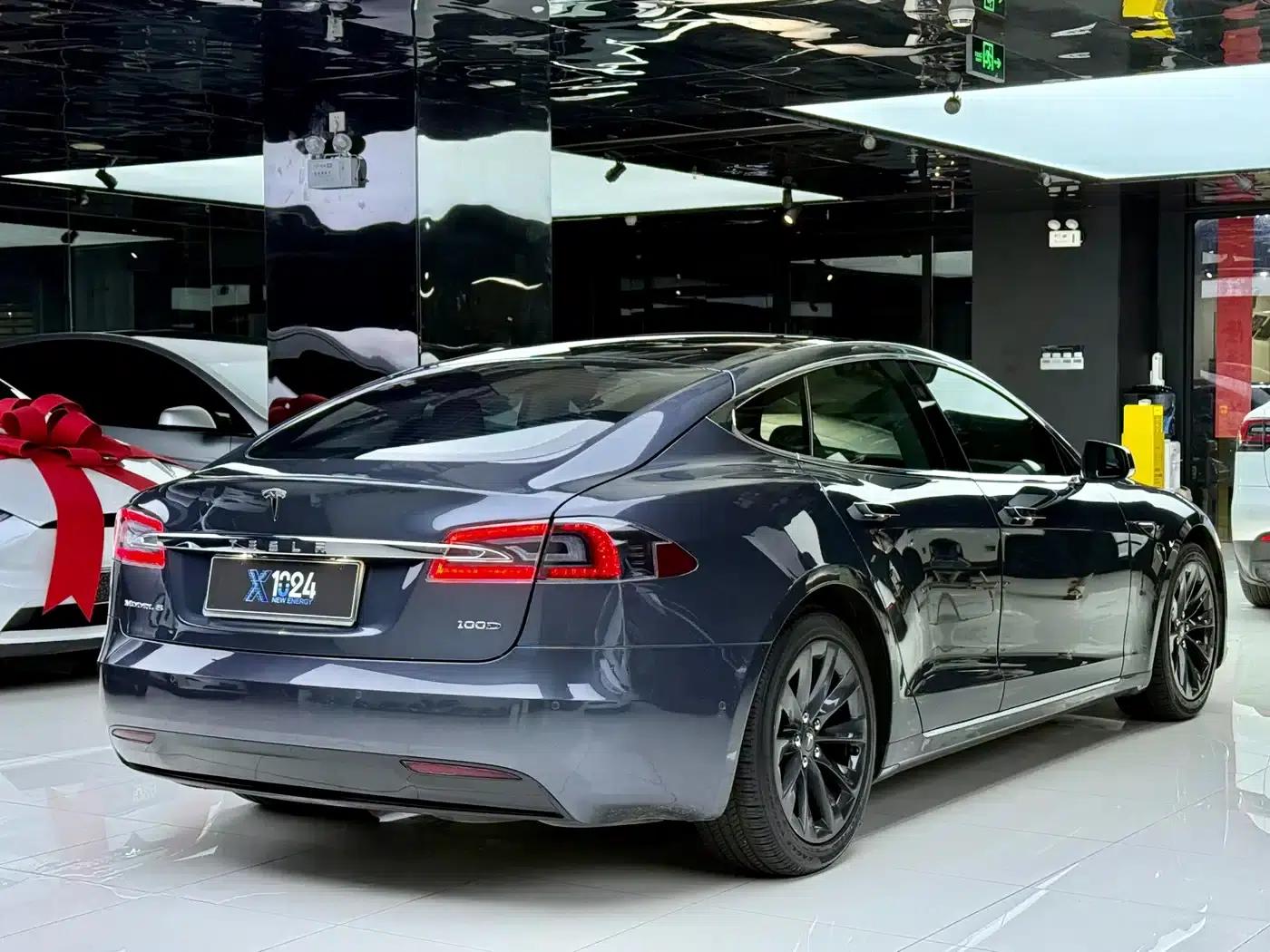 2017 Model S 100D Long Range — миниатюра 13