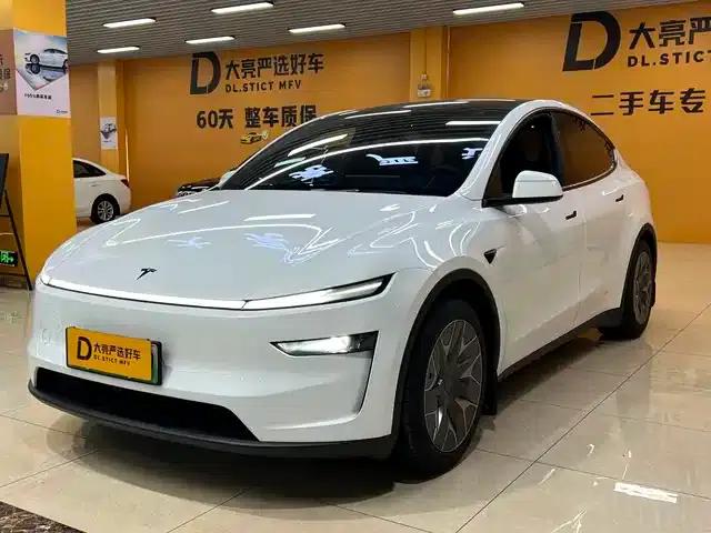 Model Y L 2025 Long Range All-Wheel Drive