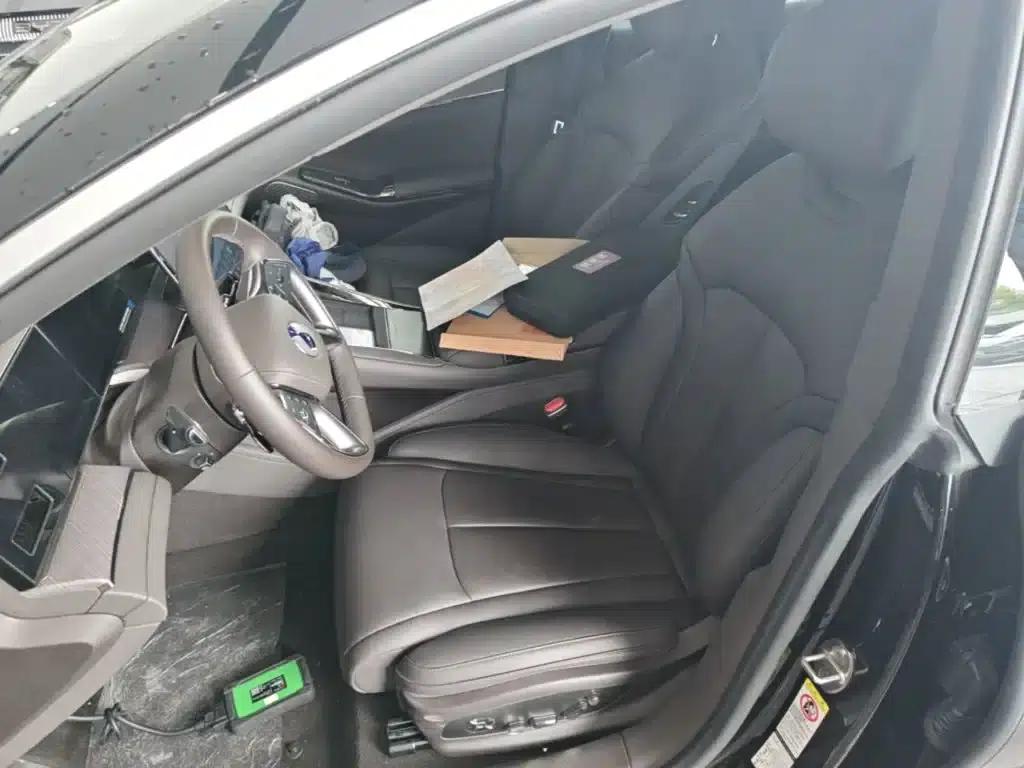 Denza Z9 2024 Model 1100km AWD Max Edition — миниатюра 15