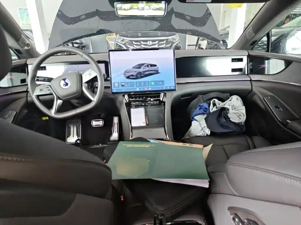 Denza Z9 2024 Model 1100km AWD Max Edition — миниатюра 10