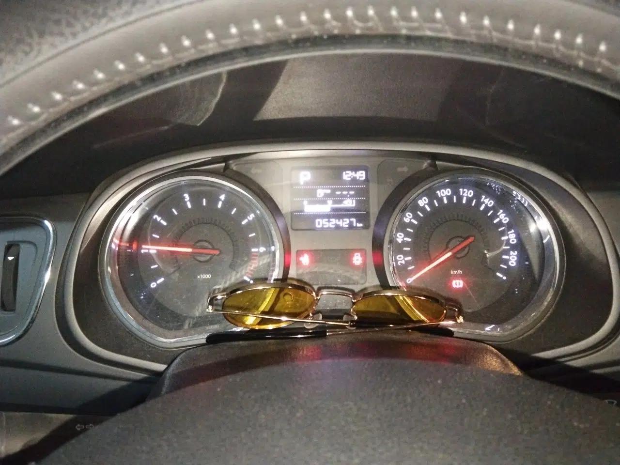 Citroen C3-XR 2017 230THP Automatic Pioneer Model — миниатюра 11