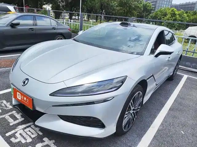 Denza Z9GT 2026 Flash Charge Flagship Model