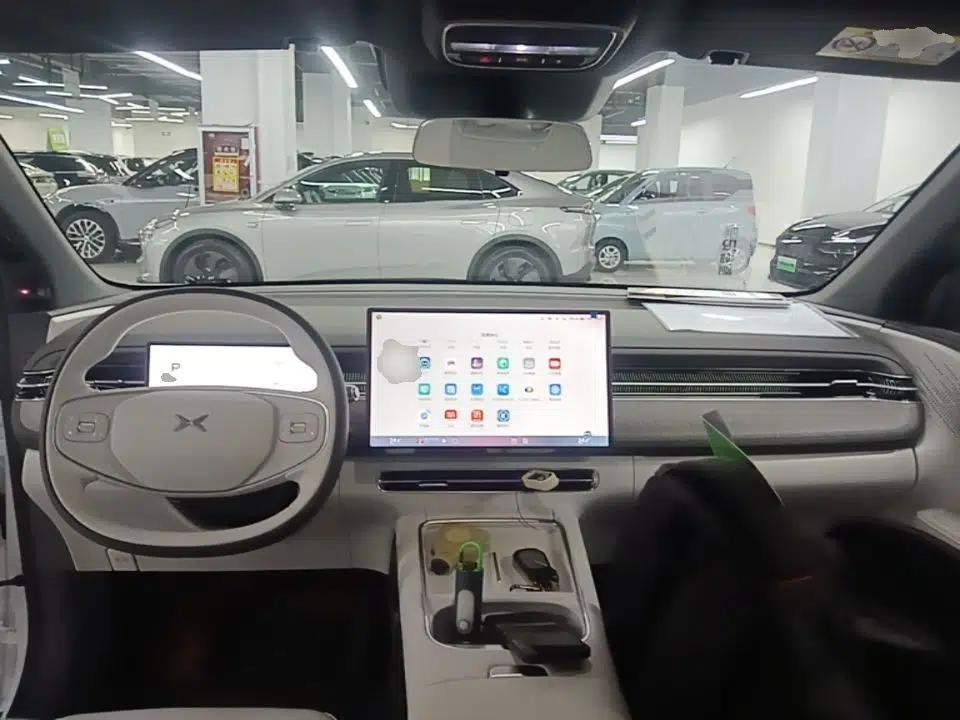 XPeng G6 2025 625 Long-Range Max Tech Edition — миниатюра 12