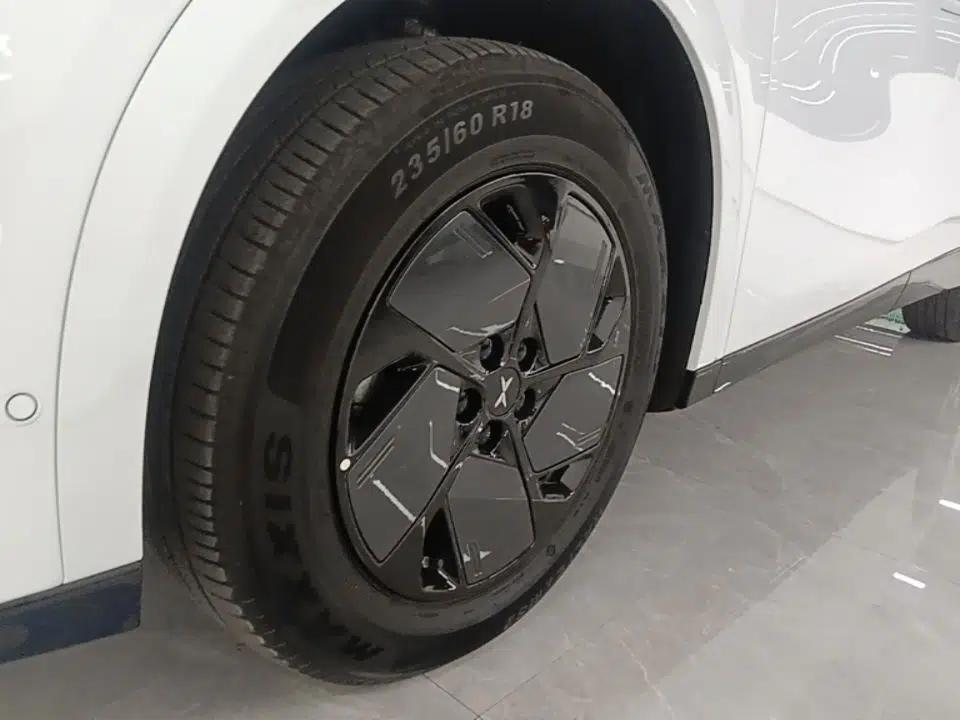 XPeng G6 2025 625 Long-Range Max Tech Edition — миниатюра 10