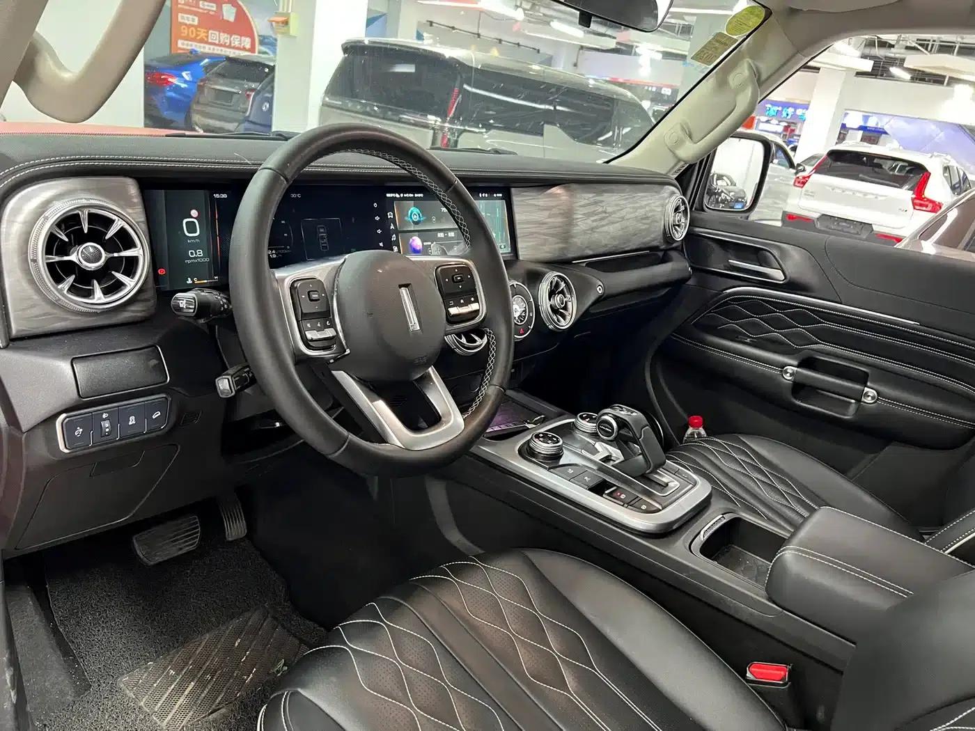 Tank 300 2021 Off-Road Edition 2.0T Challenger — миниатюра 12