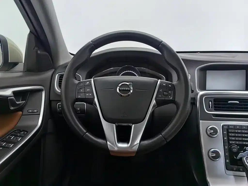 2019 Volvo S60, S60L Facelift, T5 Smart Elite Edition — миниатюра 11