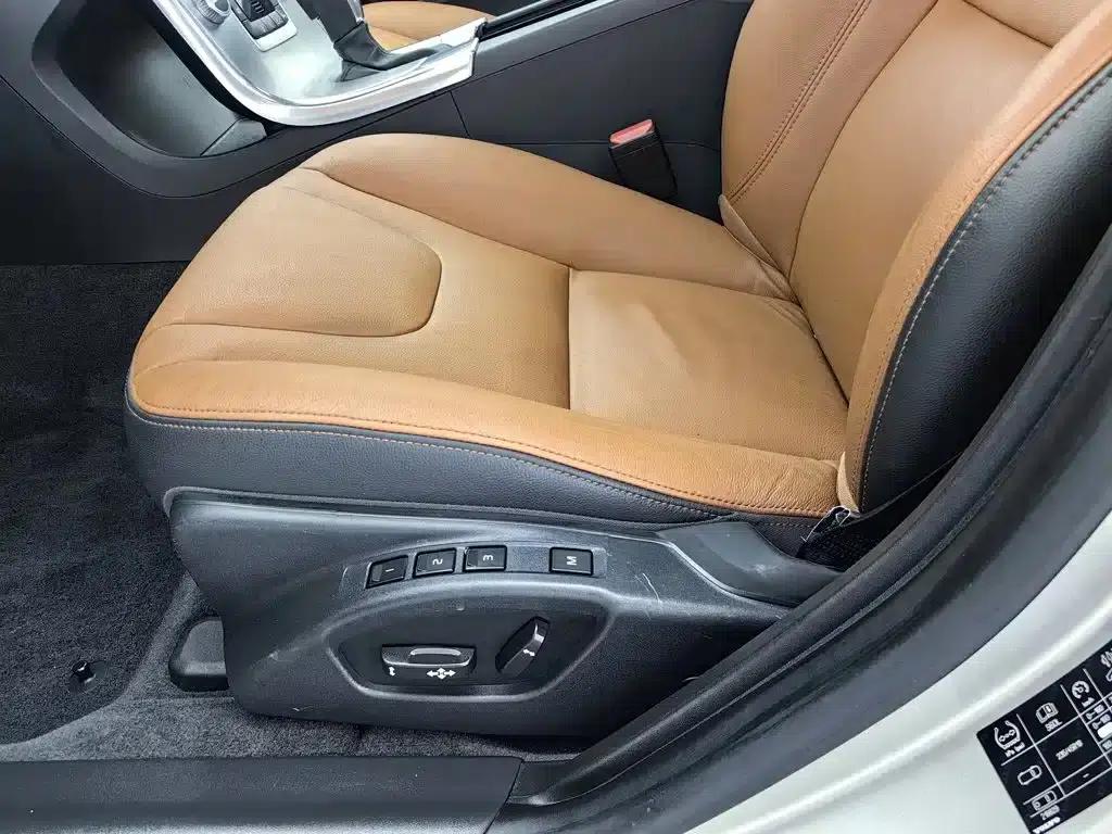 2019 Volvo S60, S60L Facelift, T5 Smart Elite Edition — миниатюра 20